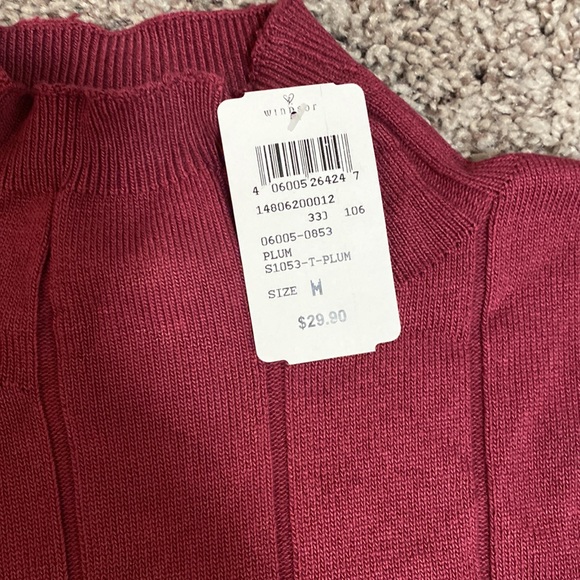 Windsor- New with tags crop top, knit material - Picture 3 of 4